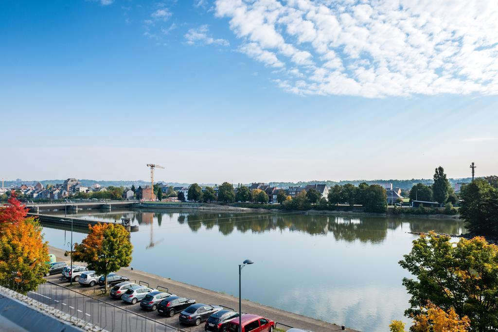 Auberge De Jeunesse De Namur Vandrarhem Exteriör bild